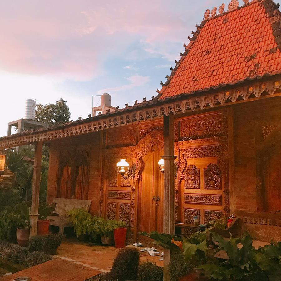 Joglo House Syariah Nologaten Villa Depok Exterior photo